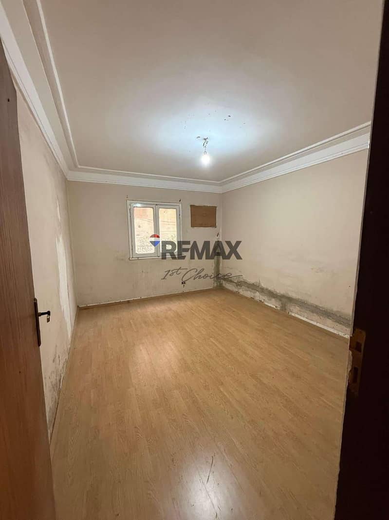 5 3b2a3928-1ecb-4ed3-b49a-0a36eb7b07d4. jpg