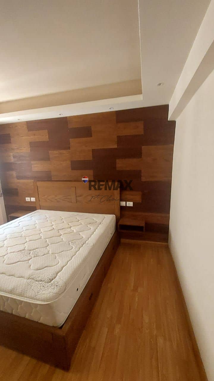 7 9298ae0c-b05d-4ce5-9b00-4a14263cd638. jpg