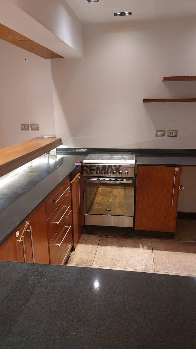 13 be3bdd14-ad1f-40fb-af64-ee80ed518710. jpg