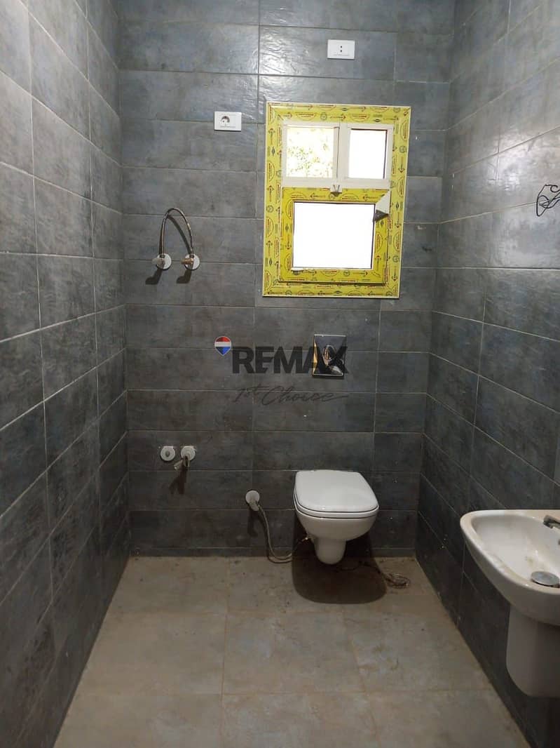 9 80cf6b14-e364-4f93-8ab1-44356fcfdb2a. jpg