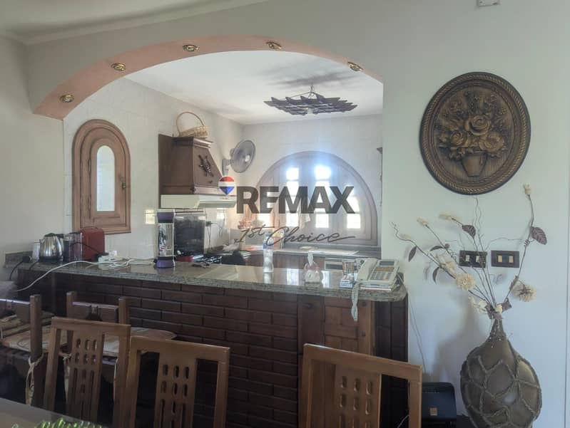 13 45dfa01c-94ed-44a4-a460-f6a456cf5093. jpg