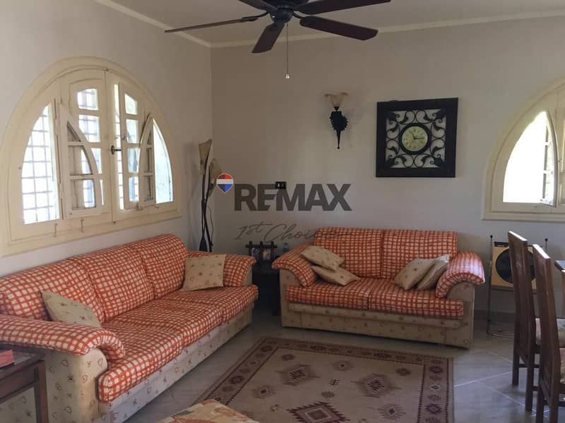 15 460cd5cb-1ddd-43aa-82ae-ccedec8886c9. jpg