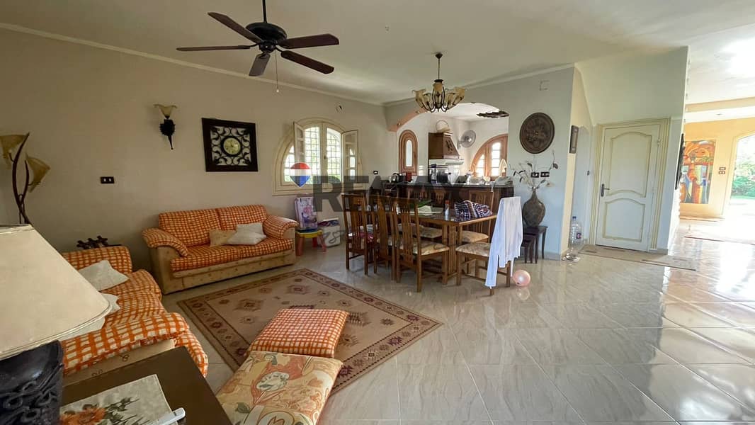 19 f2724559-07ef-4e12-8584-84ca40dcef9d. jpg