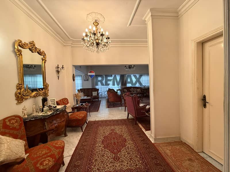 2 0f5e0867-bcb2-4371-9e7d-90d64c25ab9d. jpg