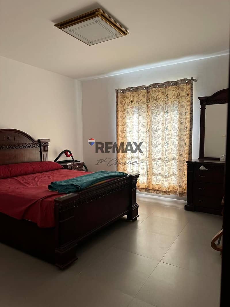 5 e369f2a5-4e9e-4be0-a1bf-bf5c69b84510. jpg