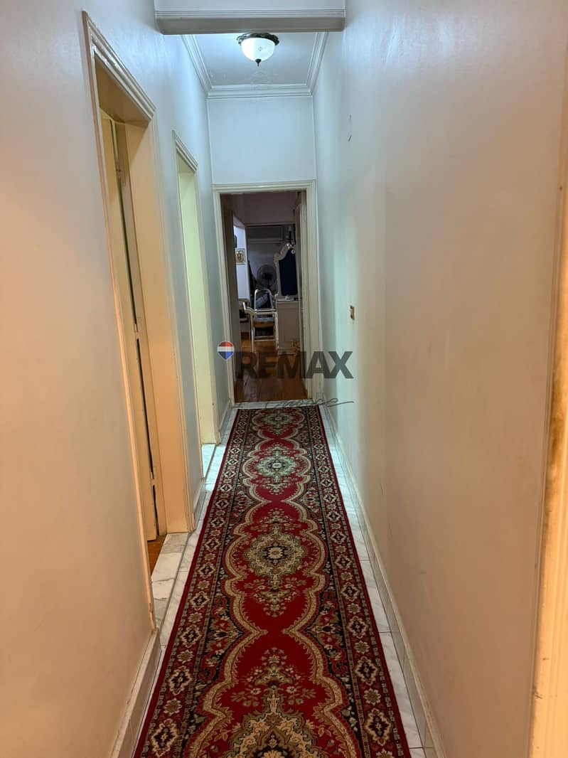 12 7fe2acc7-6ff2-493c-a6b9-4e0ad047f6f4. jpg