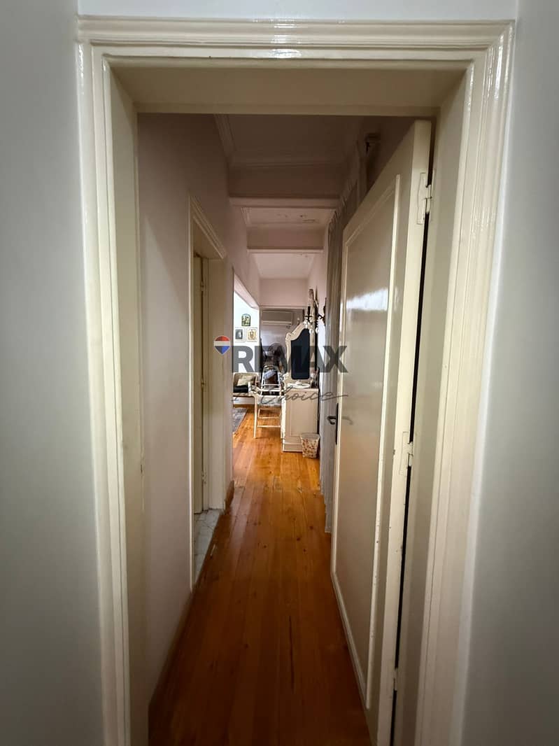 18 8c1b4b25-52cb-454a-b14a-4c9d243cea36. jpg