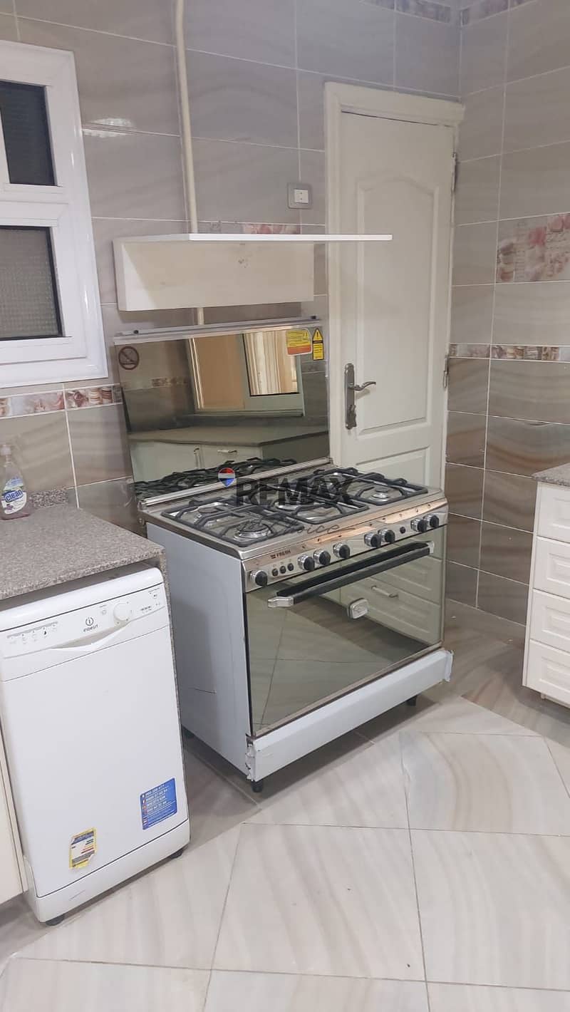 8 3fb54c0f-f6e3-4ab5-9bba-d82caf50bc6a. jpg