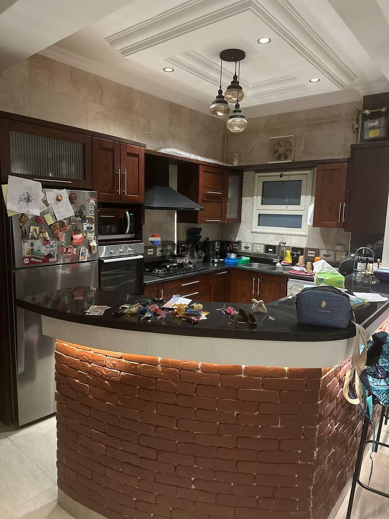 7 6ae06b5a-e683-442d-895d-982e42f3cebe. jpg