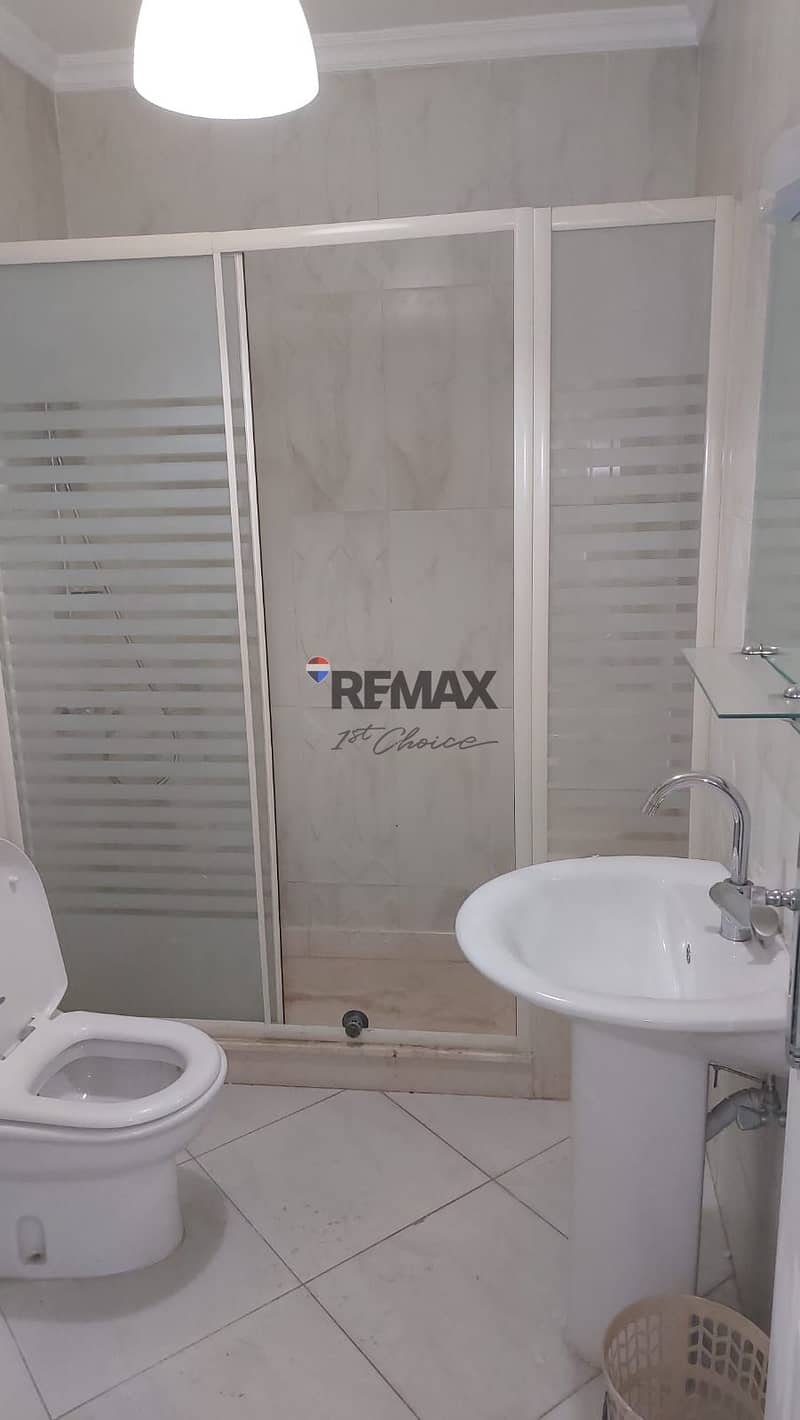 33 755db092-0e3f-4c79-928c-014cf5ae87fa. jpg