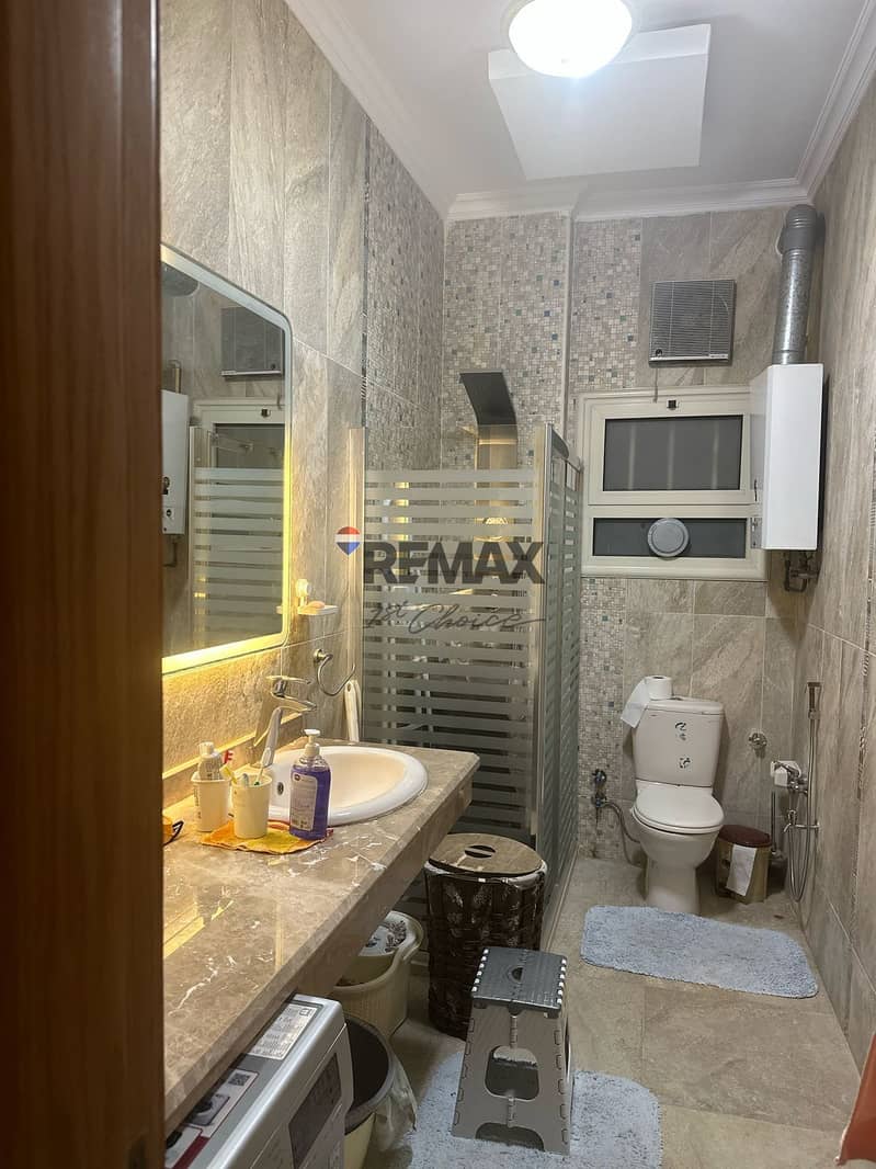 19 640168e6-26af-48e1-80ba-43708c0e98fa. jpg