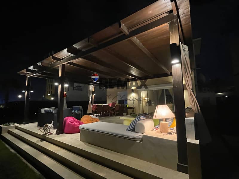 6 2f66e0c1-fc41-43a5-b2ba-42d13488b251. jpg