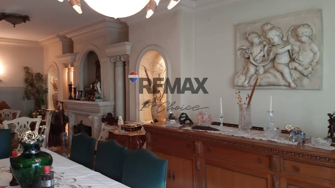 12 cdeb9f22-cc9a-4505-8a47-b3a30eb2b889. jpg