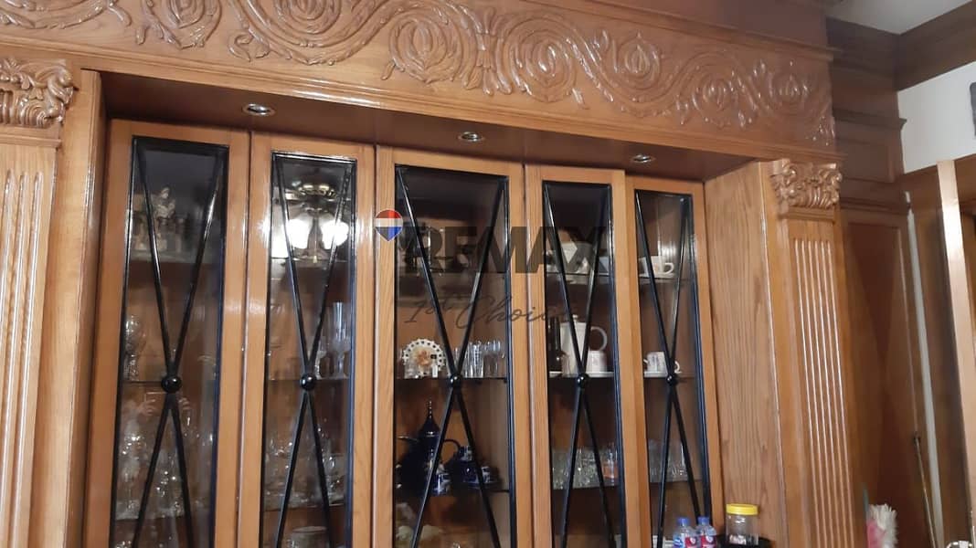 18 46e7b779-bf95-4684-8fb0-72108774c719. jpg