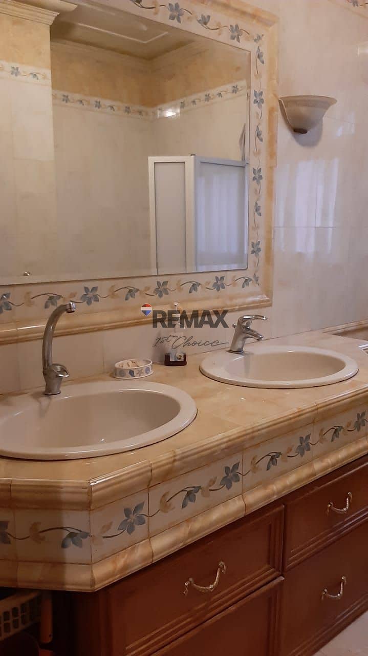 23 3c37e759-079f-4e78-aed1-7497c4c8f1d1. jpg