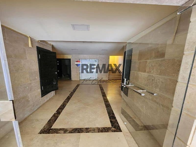 4 61f4dde5-97a4-4088-bcde-a0b26d41983b. jpg