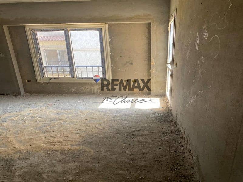 6 7c934e79-62b4-4d74-82c5-726fd61c4b69. jpg