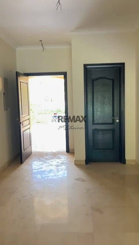 4 20f6d947-7001-403b-b8f0-3cd149355584. jpg