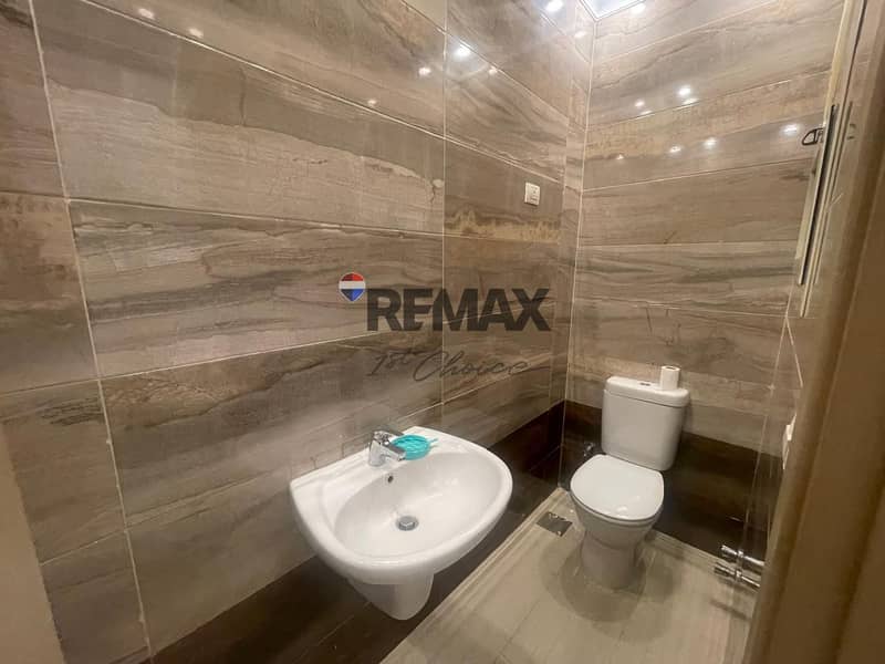 35 WhatsApp Image 2025-11-11 at 12.45. 29 PM. jpeg