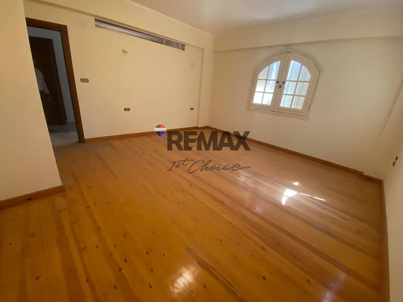 9 edda7ca9-e134-4436-b9c0-6fcc86cfd042. jpg