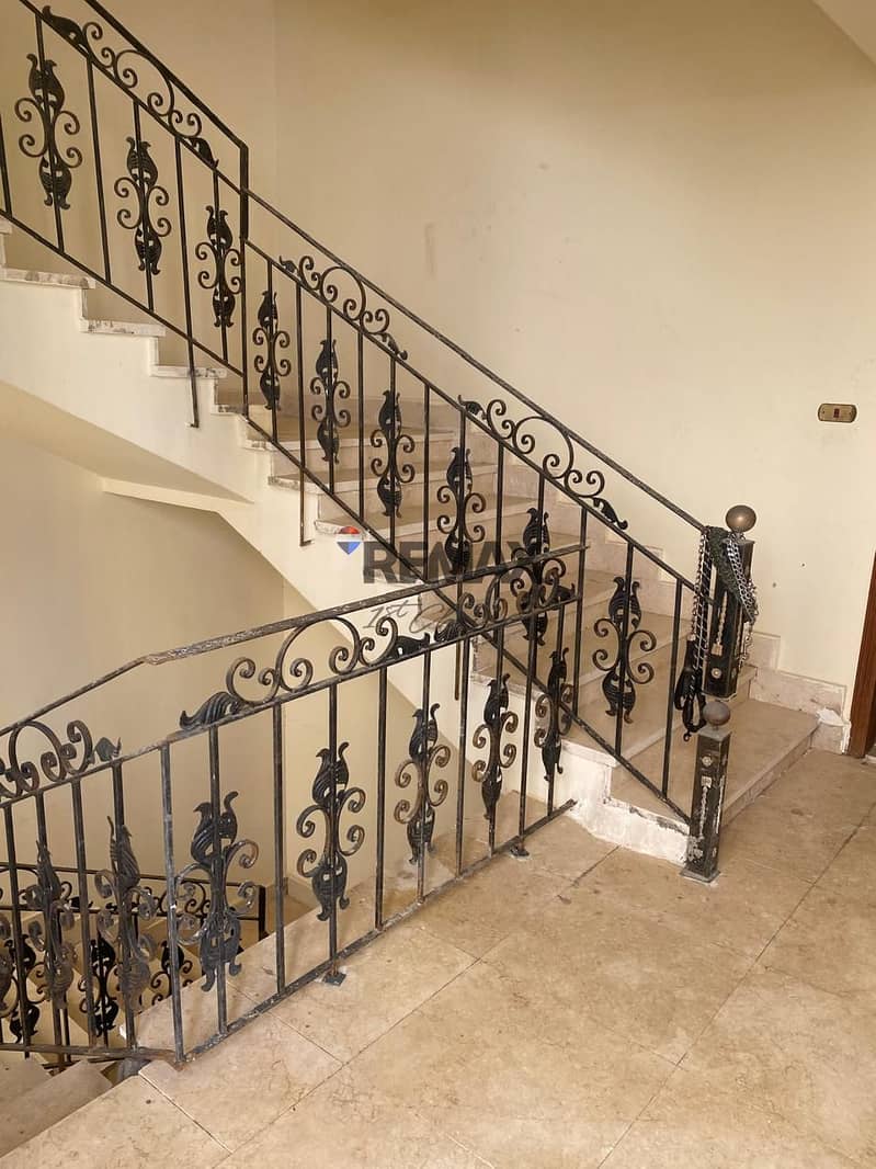 11 b4d3251d-45b4-4225-8ce2-bac76f8a1f69. jpg