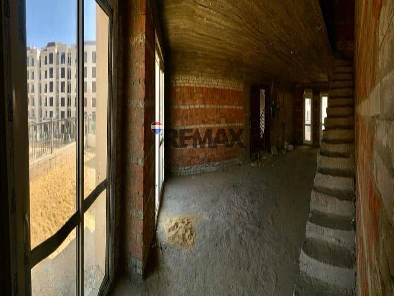 5 3a4d23f9-2245-4b3f-80ad-8593e79e4686. jpg