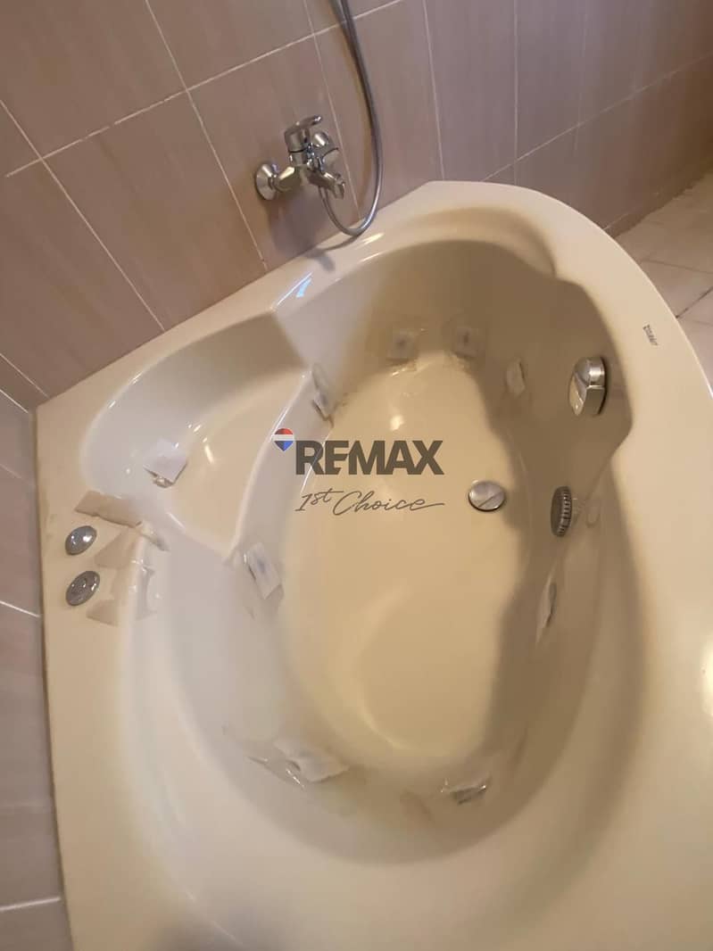 19 977b1866-3c85-4f9c-9f17-7190db55365e. jpg