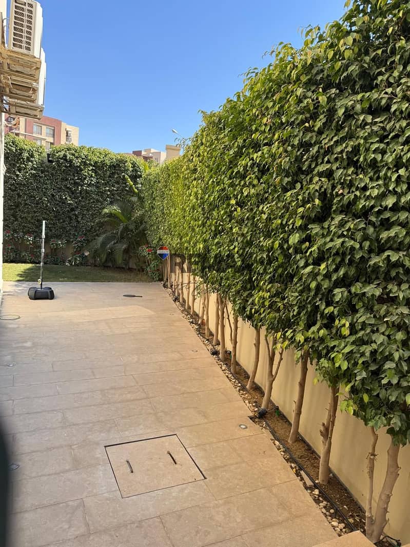 4 22099ef7-703c-4017-bf16-e6ddf67022d8. jpg