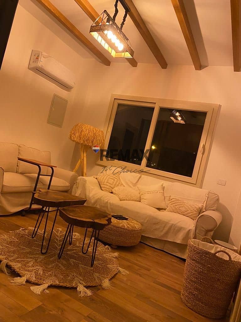 13 4e10db81-a3c9-4bc2-8b04-320257093ea5. jpg