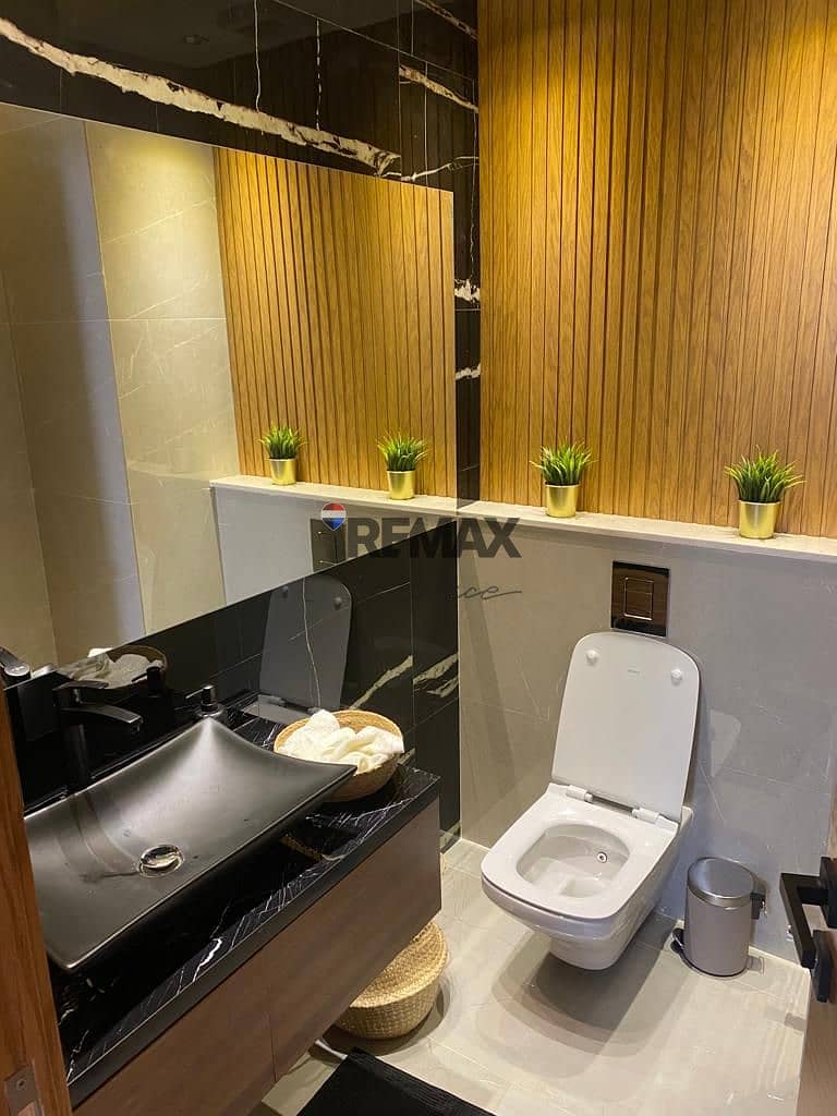 23 e11b9fd7-0c2b-4db0-83cd-8a781653150f. jpg