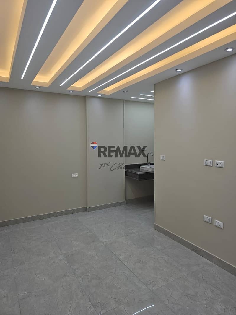 17 913aa842-c771-4819-9724-2417cfd94728. jpg