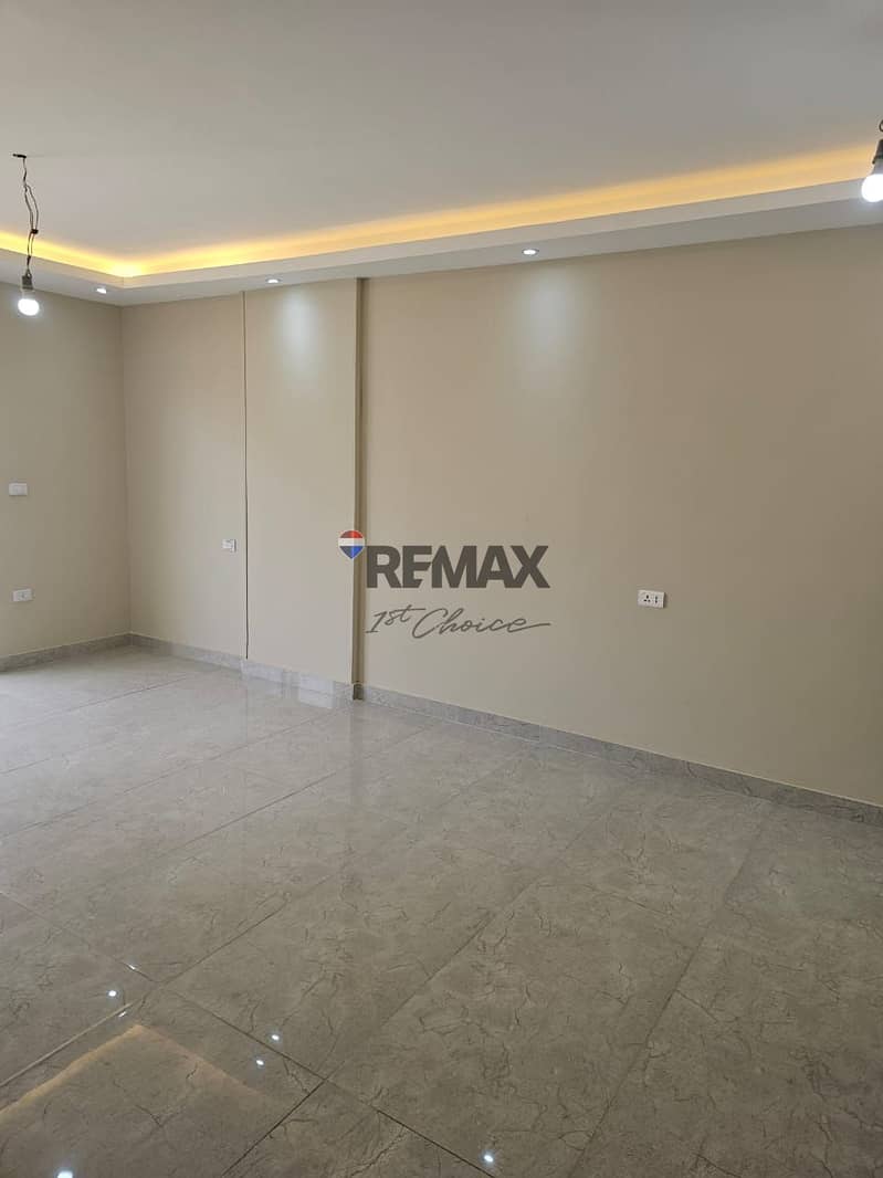 24 de205344-d1da-4624-a7bc-cec88afdaa08. jpg