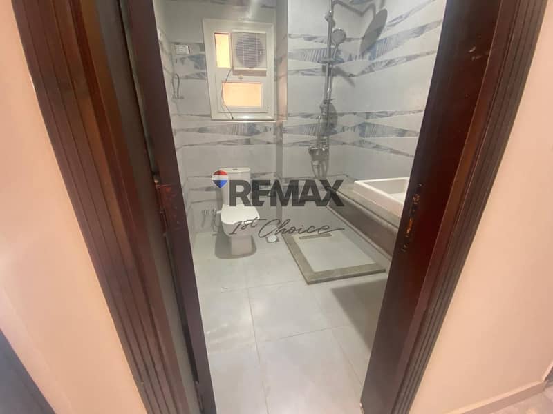 28 06e3e15b-2905-410b-a15b-2c2304436215. jpg