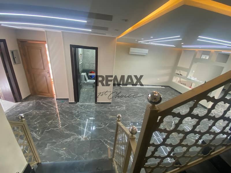 30 7e6acb6d-6b2c-4725-a047-e88affcd3460. jpg