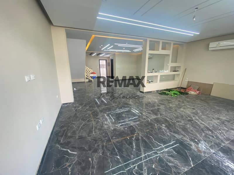 33 5330e35b-efed-4621-862d-114234d43cb5. jpg