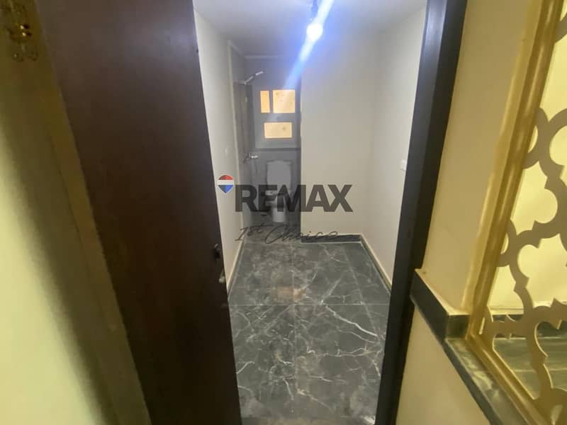 36 e75d7804-99de-4a35-b9a6-877a619db270. jpg