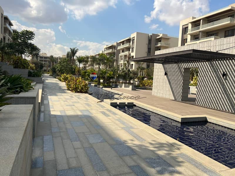 4 7a1ccd0d-6126-4868-bd62-792e29e6d4af. jpg