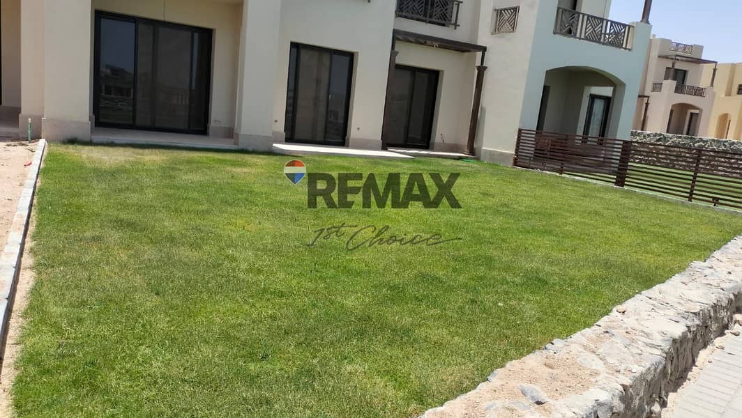 9 c072298a-eff1-4631-ad8e-a9da75e6ee1c. jpg