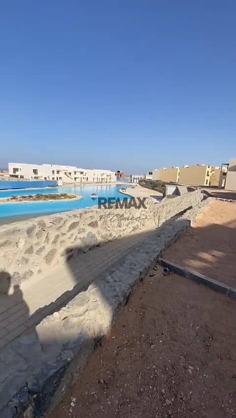 12 24febb62-d9f5-4acd-a15e-64ca7fc790d6. jpg