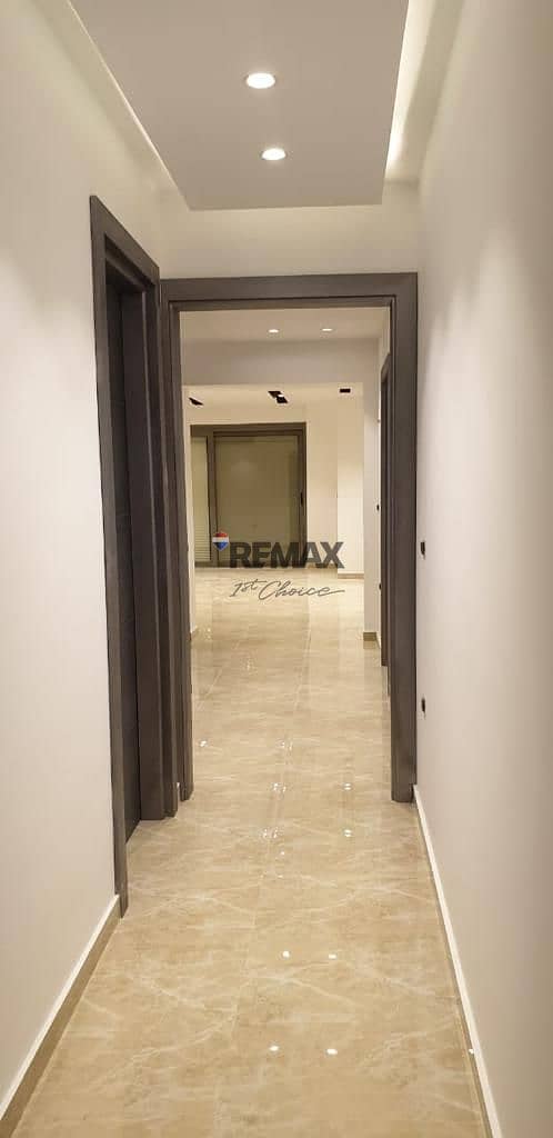 7 49e1ba9a-a76b-4dda-a1a7-1d621c087d95. jpg