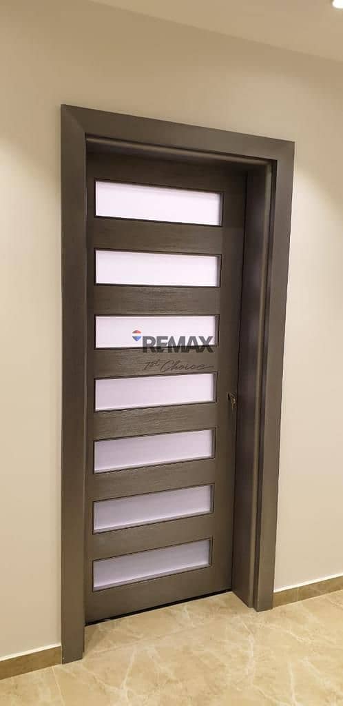 8 9c785e38-0b52-48fe-8791-5c4cb811ebef. jpg