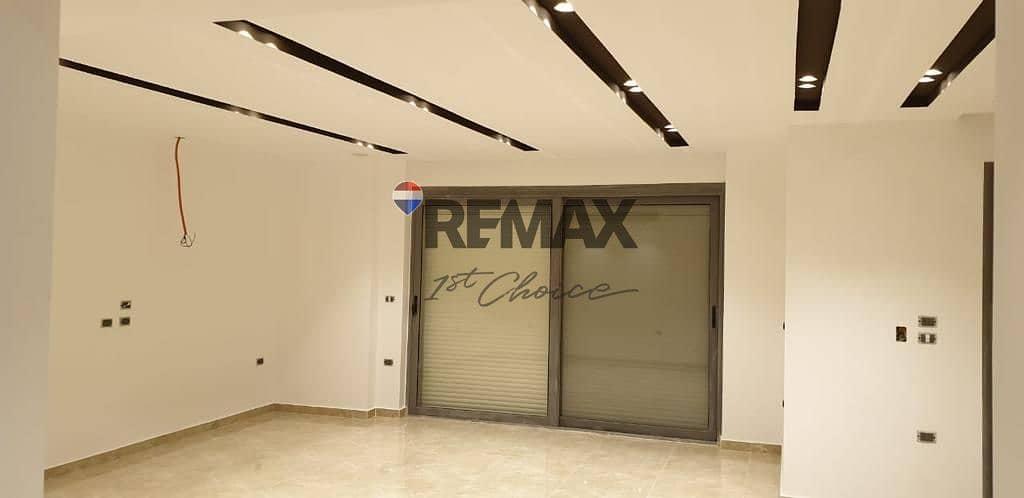 11 2b8ccc78-1672-40fd-9f98-e0d7a5e3ffba. jpg