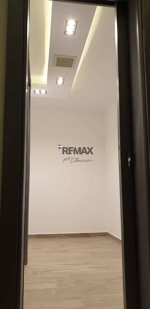 16 ea8934af-129e-4b50-a752-021fea4d8b79. jpg