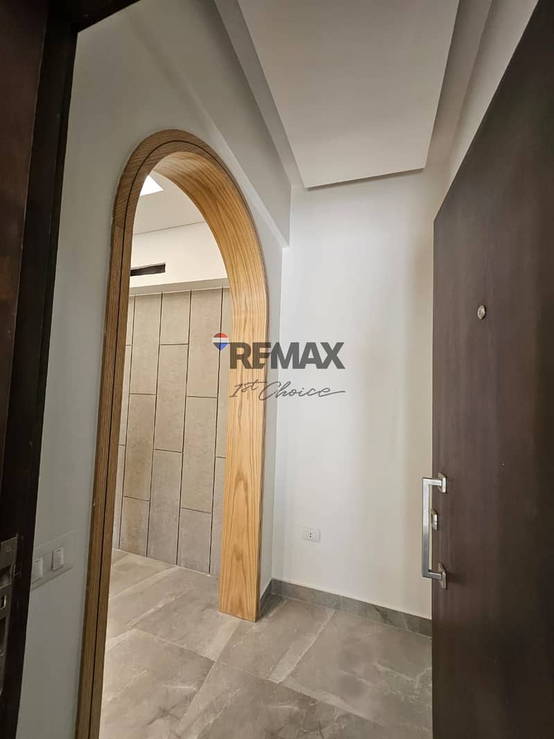 6 90c2cb7f-d7b6-41a3-b7a7-bab64d6baca2. jpg