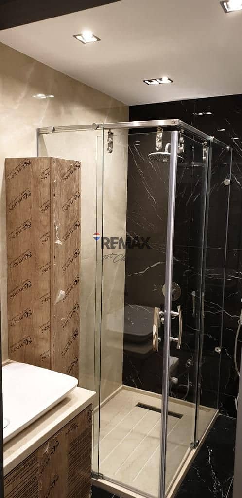 19 830a1cb7-d51d-463b-bcd8-a311d405f556. jpg