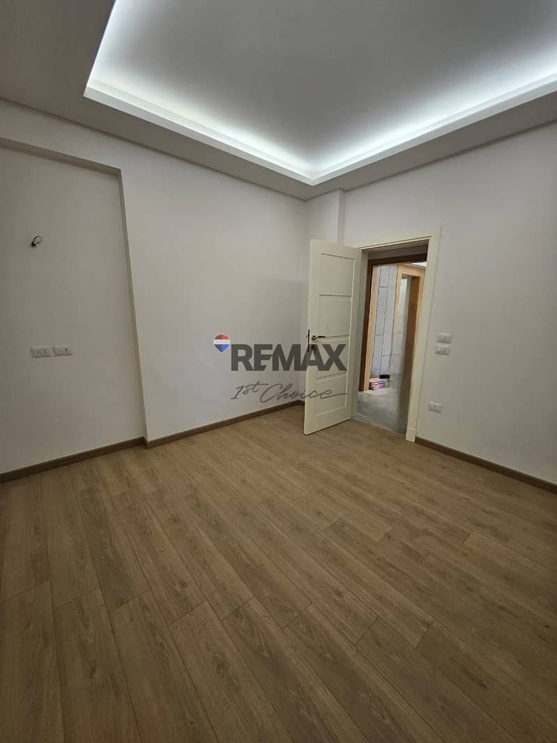 9 9e92c98a-4c30-4024-a314-5d6c49c6d526. jpg