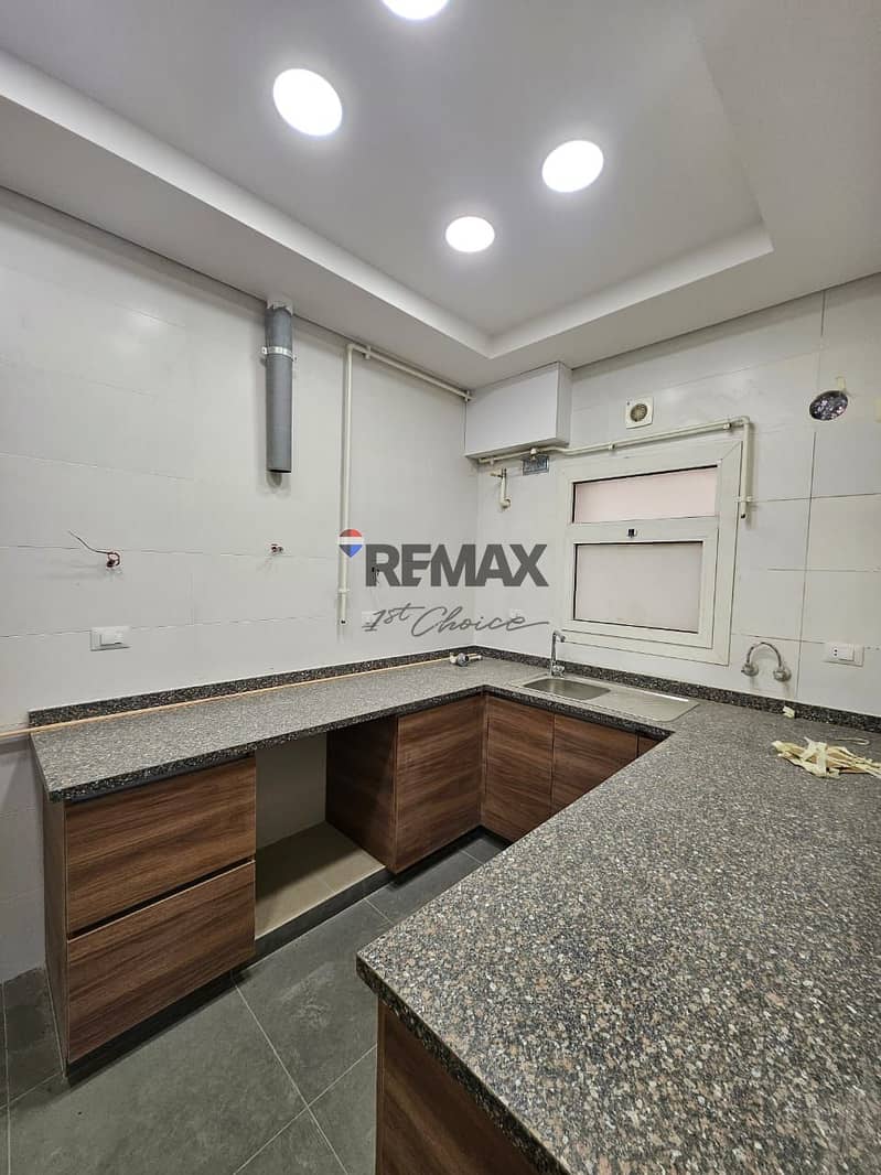 14 cb985ae3-4d27-4133-acec-6825c043d34b. jpg