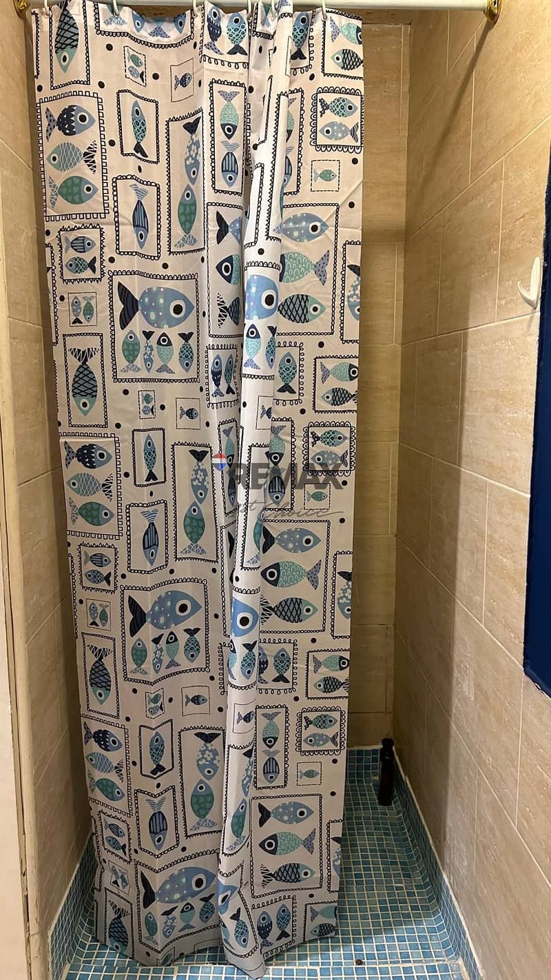 18 08d2976f-e758-448c-8bc9-9ef7a3dac766. jpg