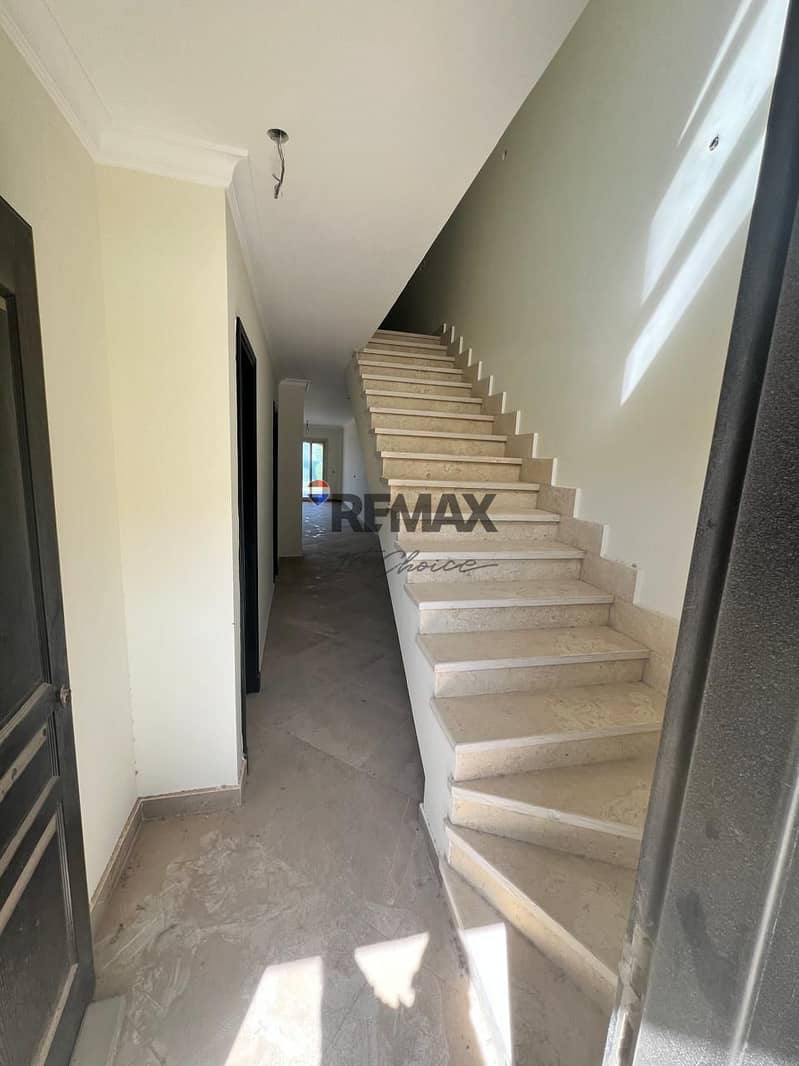 6 7cd93d70-28cf-4070-af90-9d5cf78797d8. jpg