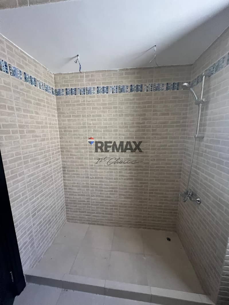 19 fba6f324-37ff-4aa4-a3a7-ac70fe76311d. jpg